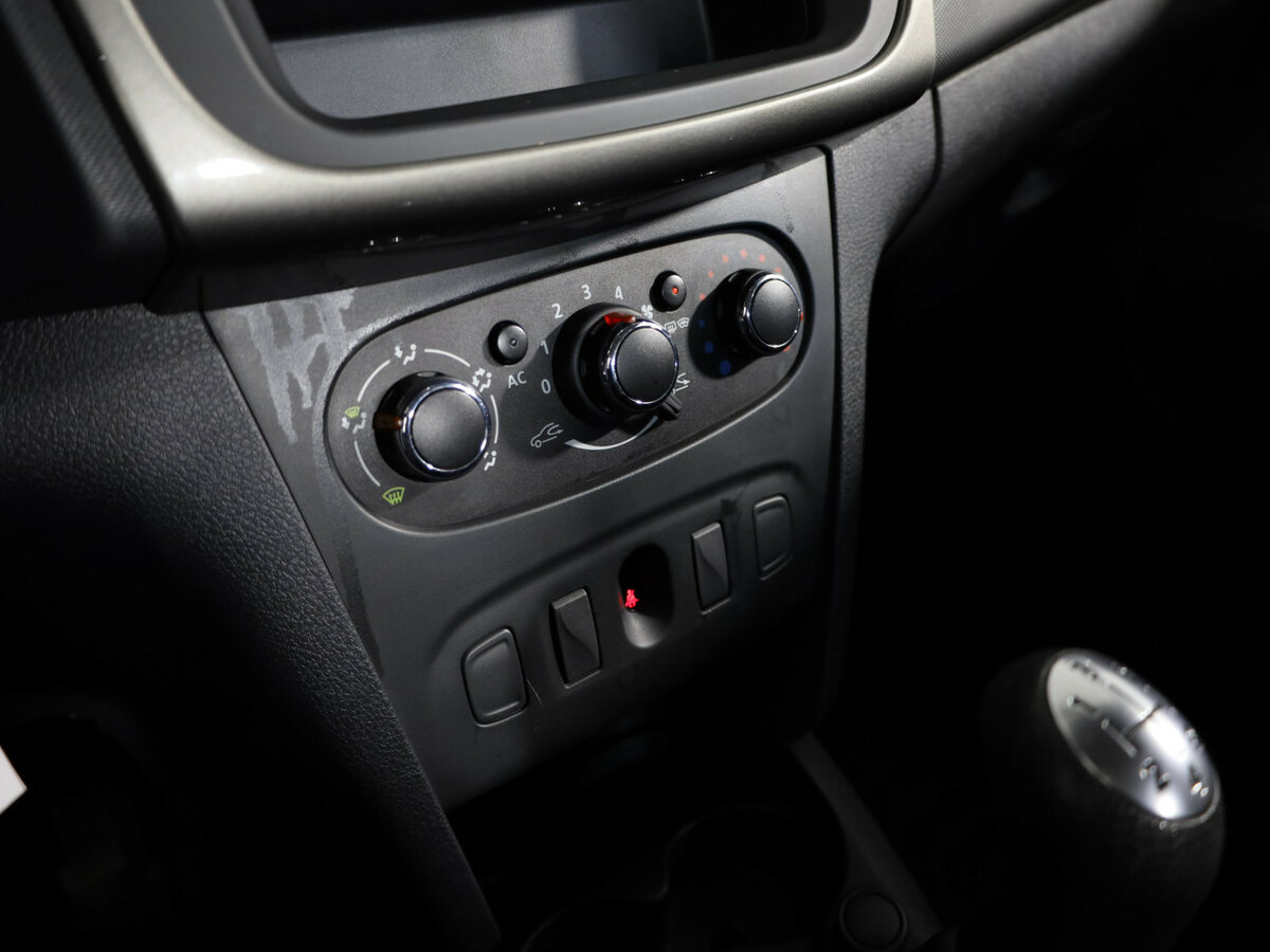 Купить Renault Logan, 2015, 151 425 км.. Фото: #16