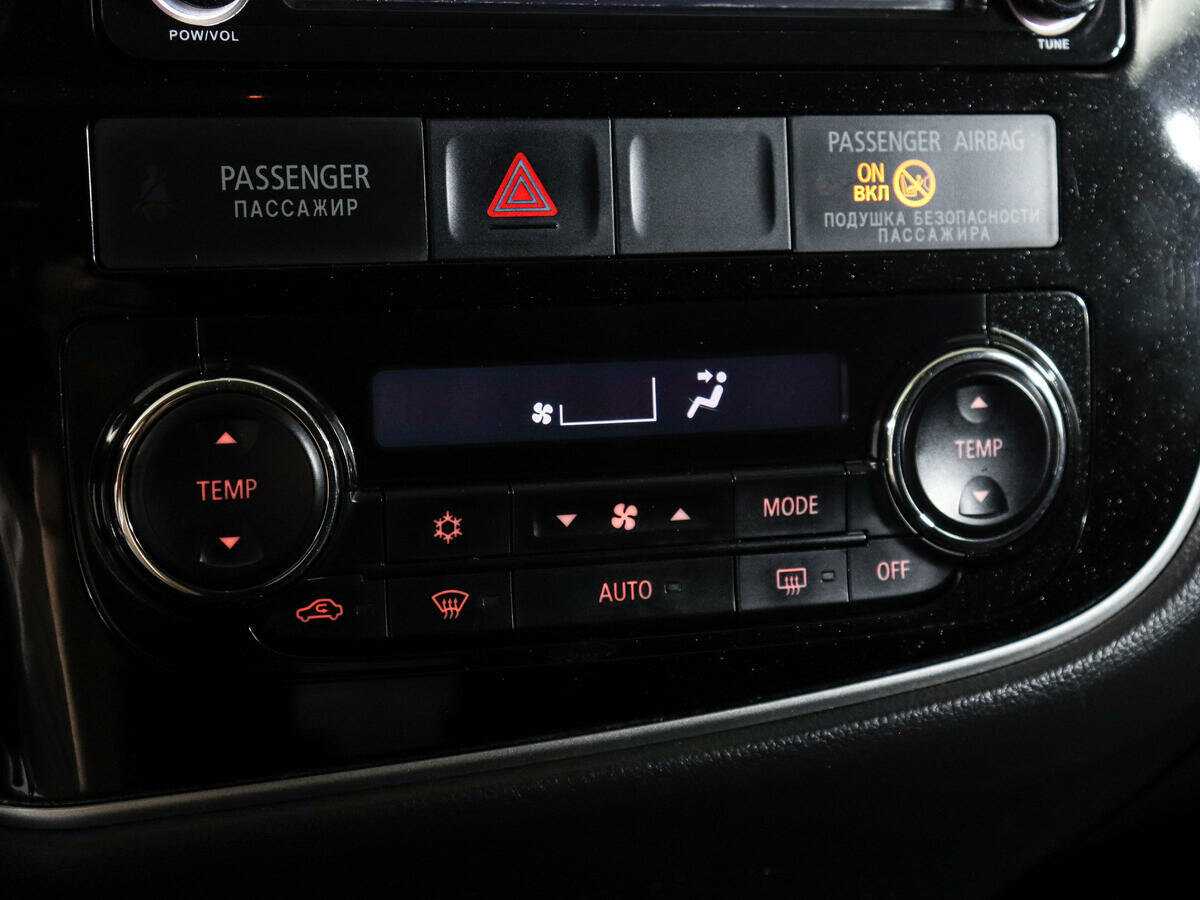 Купить Mitsubishi Outlander, 2016, 183 620 км.. Фото: #17