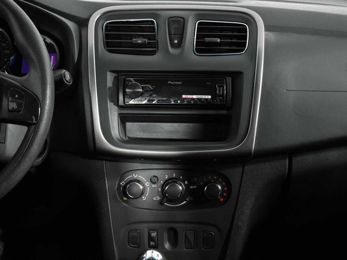 Купить Renault Sandero, 2017, 48 489 км.. Фото: #13