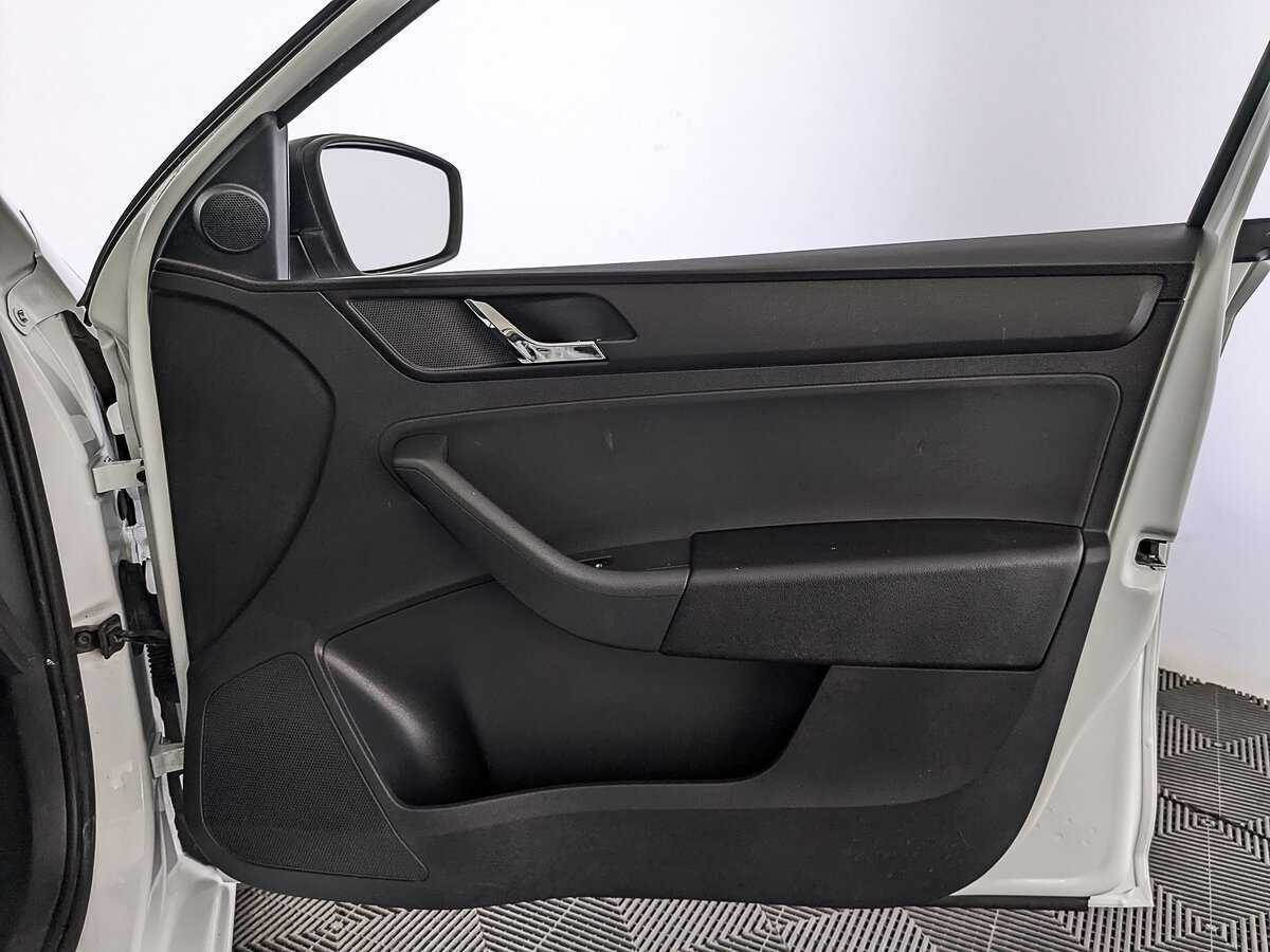 Купить Skoda Rapid, 2017, 214 528 км.. Фото: #24