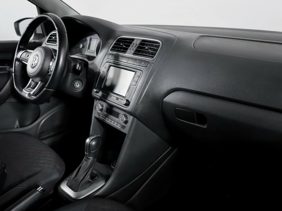 Купить Volkswagen Polo, 2019, 35 558 км.. Фото: #6