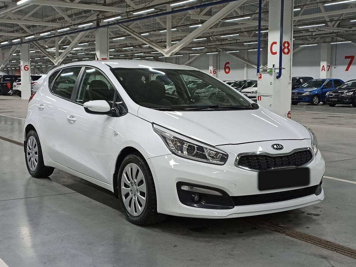 Купить Kia Ceed, 2015, 189 400 км.. Фото: #2