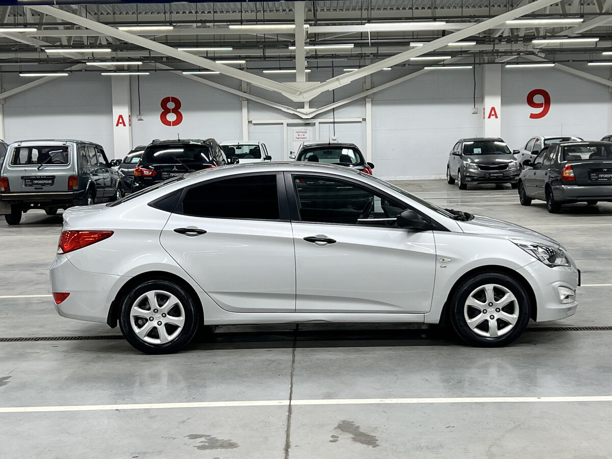 Купить Hyundai Solaris, 2015, 104 402 км.. Фото: #3