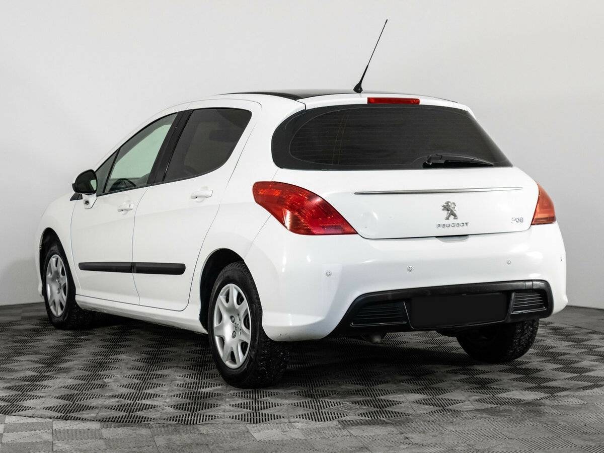 Купить Peugeot 308, 2012, 131 351 км.. Фото: #5