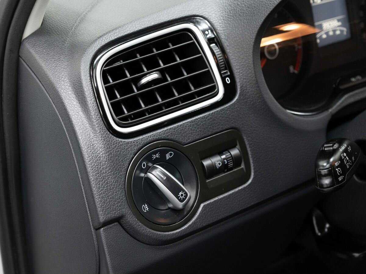 Купить Volkswagen Polo, 2020, 39 000 км.. Фото: #19