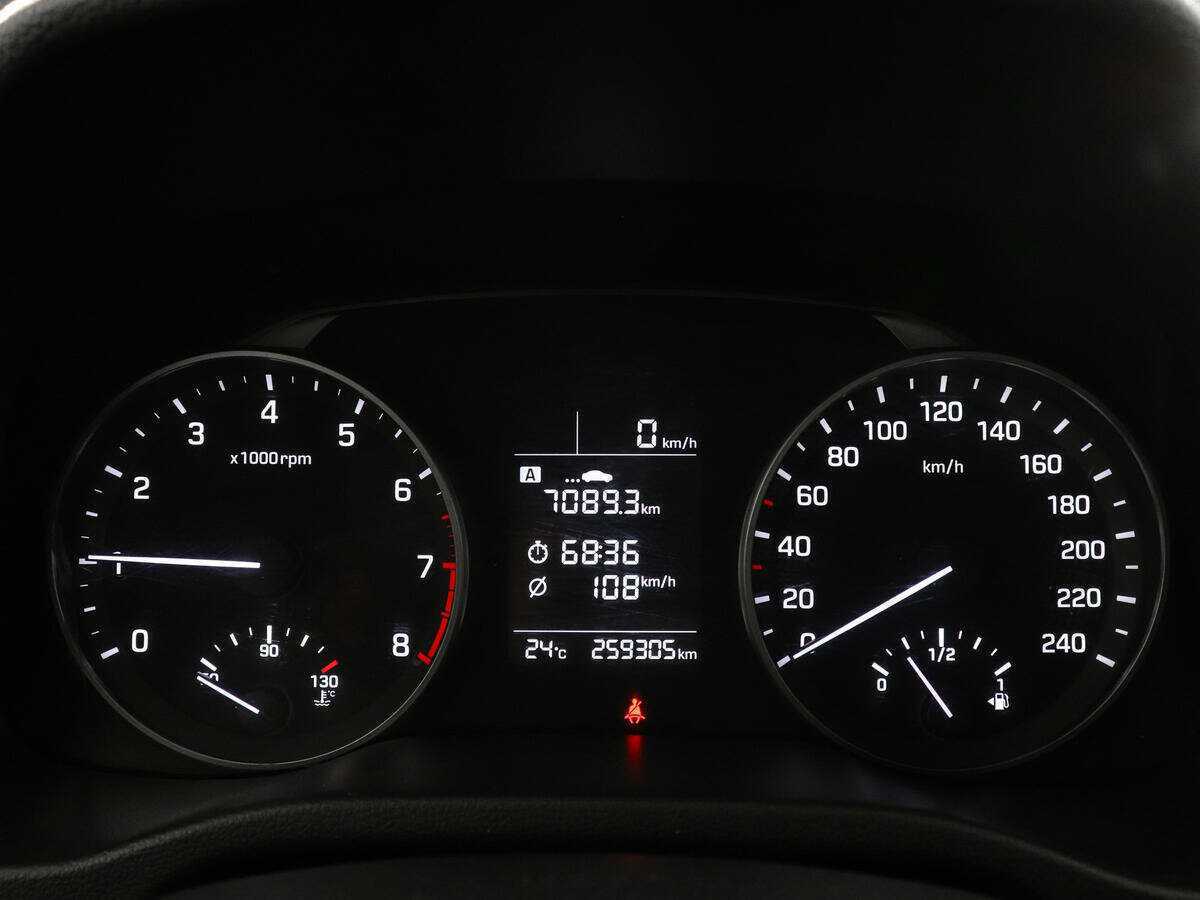 Купить Hyundai Elantra, 2018, 259 303 км.. Фото: #5