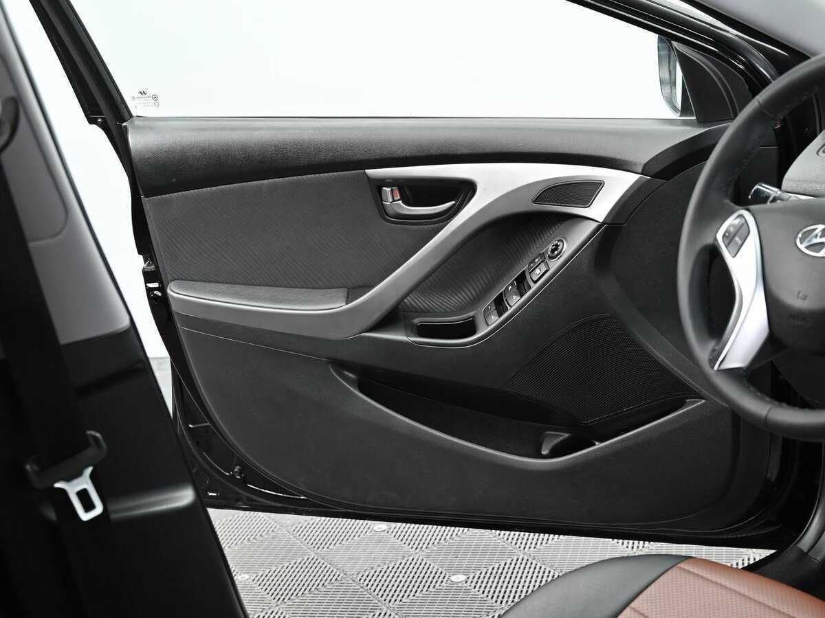 Купить Hyundai Elantra, 2012, 139 500 км.. Фото: #6
