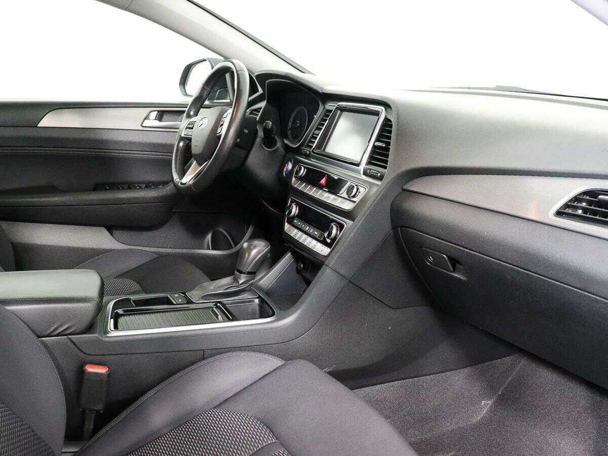 Купить Hyundai Sonata, 2018, 61 197 км.. Фото: #6