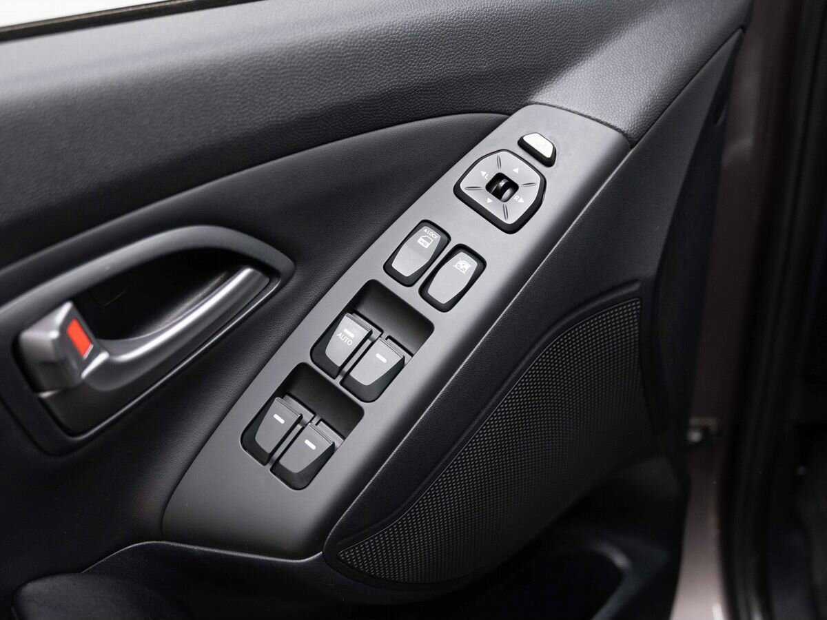 Купить Hyundai ix35, 2014, 120 319 км.. Фото: #17