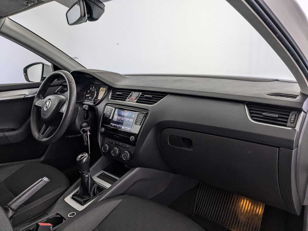 Купить Skoda Octavia, 2017, 201 226 км.. Фото: #8