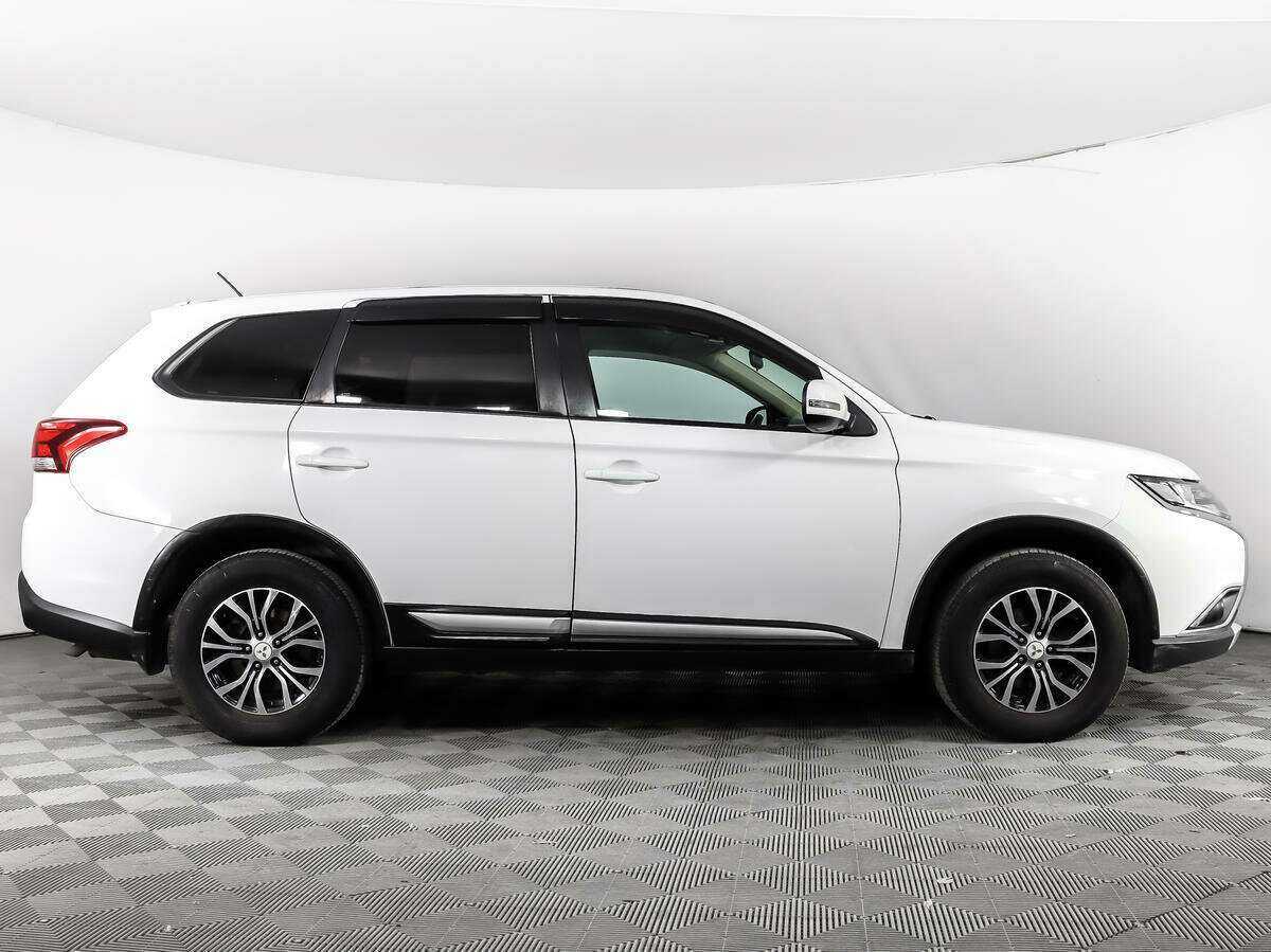 Купить Mitsubishi Outlander, 2016, 140 397 км.. Фото: #3