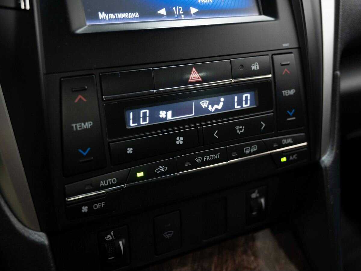 Купить Toyota Camry, 2016, 300 106 км.. Фото: #19