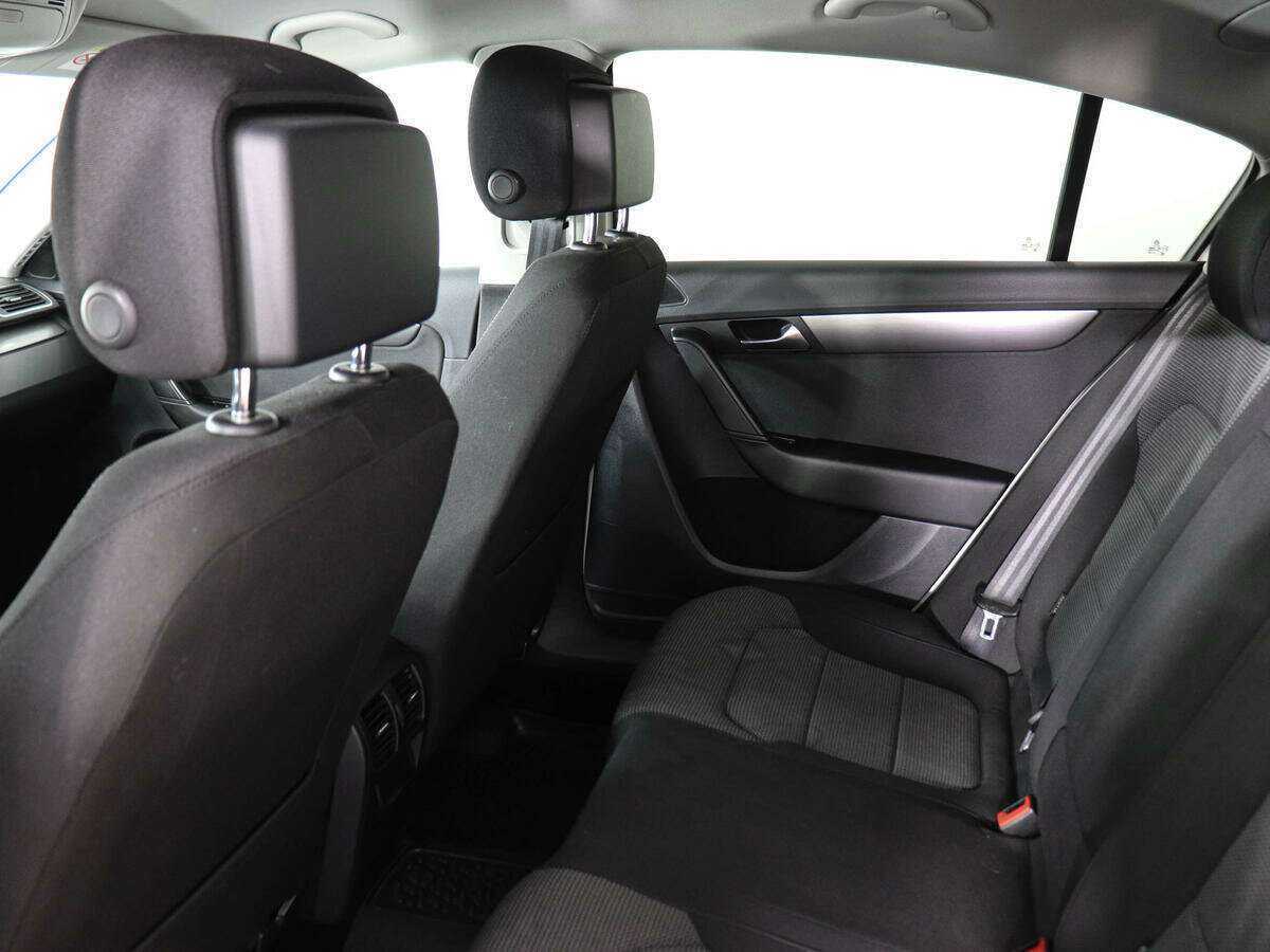 Купить Volkswagen Passat, 2013, 121 557 км.. Фото: #11