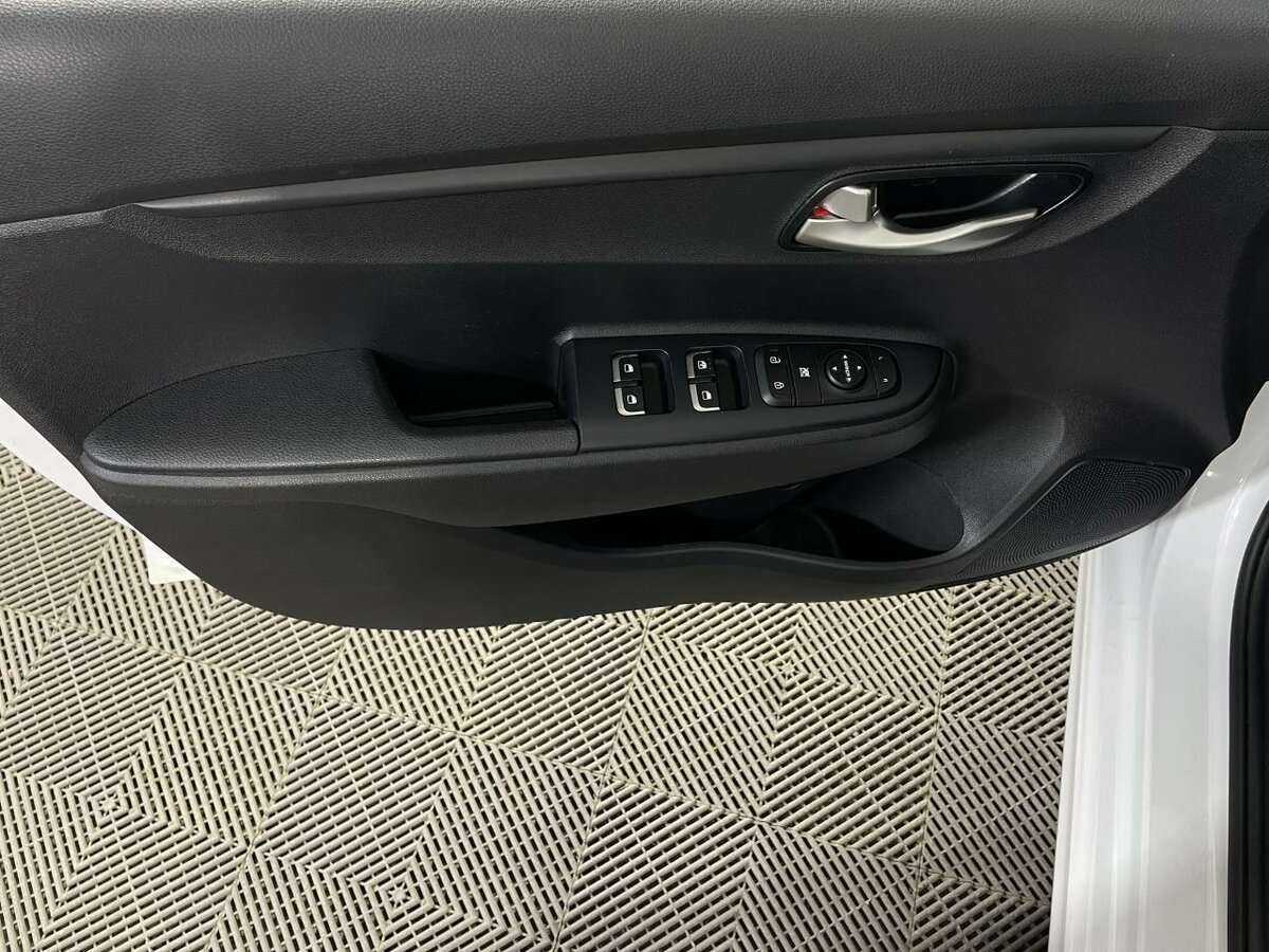 Купить Kia Rio, 2021, 30 824 км.. Фото: #7