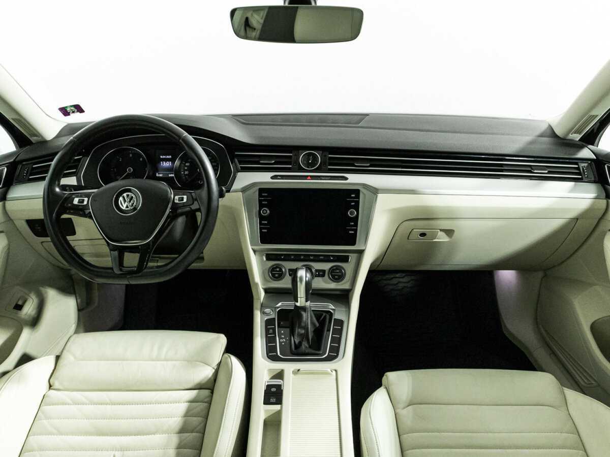 Купить Volkswagen Passat, 2018, 93 196 км.. Фото: #12