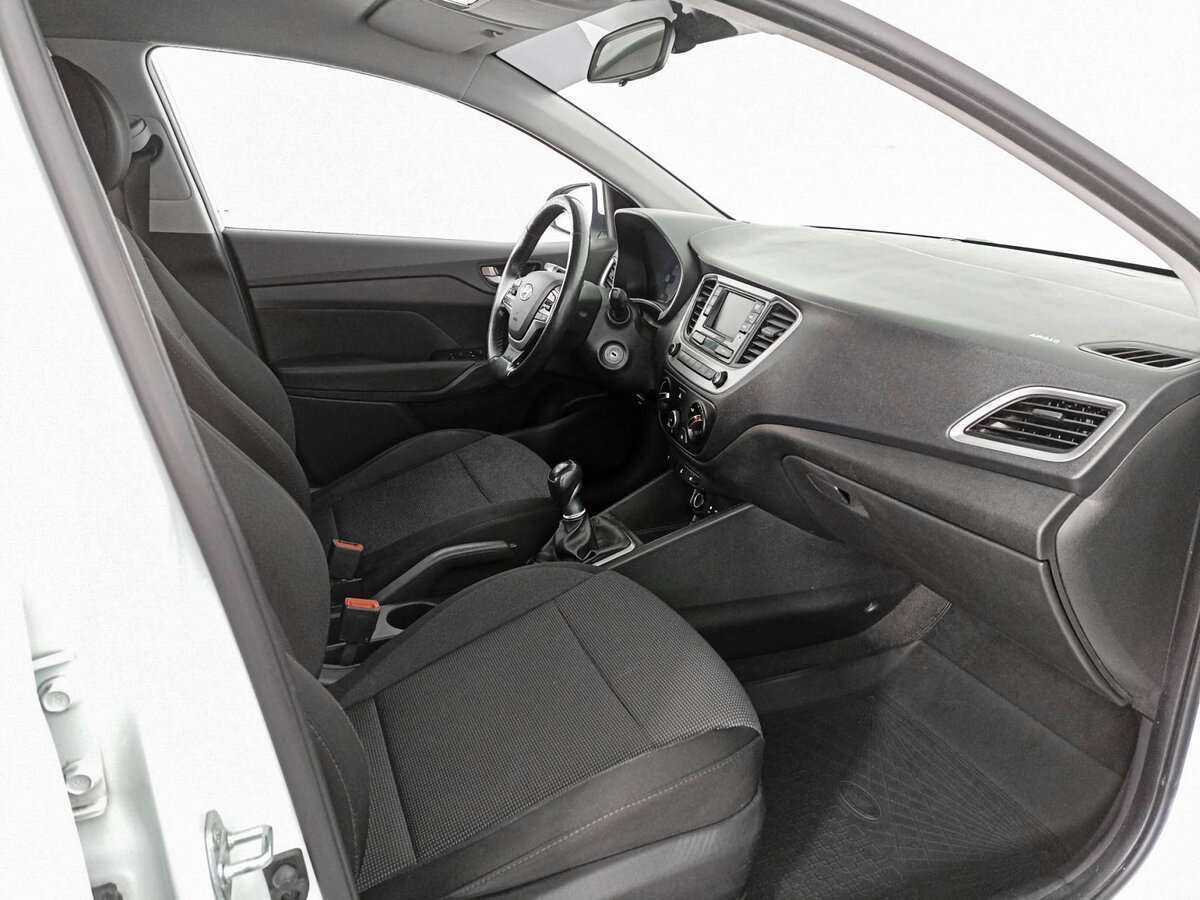 Купить Hyundai Solaris, 2018, 111 703 км.. Фото: #8