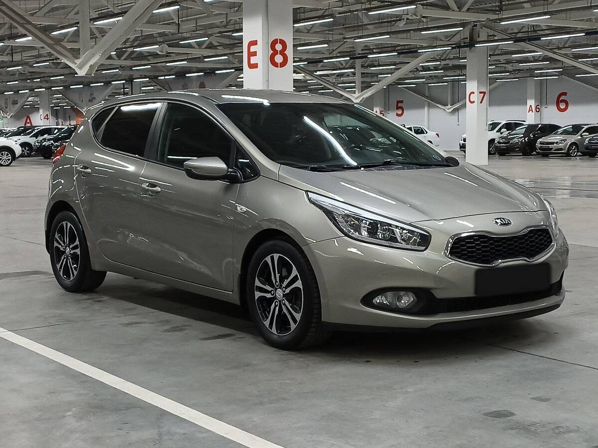 Купить Kia Ceed, 2015, 150 002 км.. Фото: #2