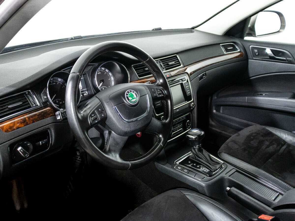 Купить Skoda Superb, 2012, 214 128 км.. Фото: #10