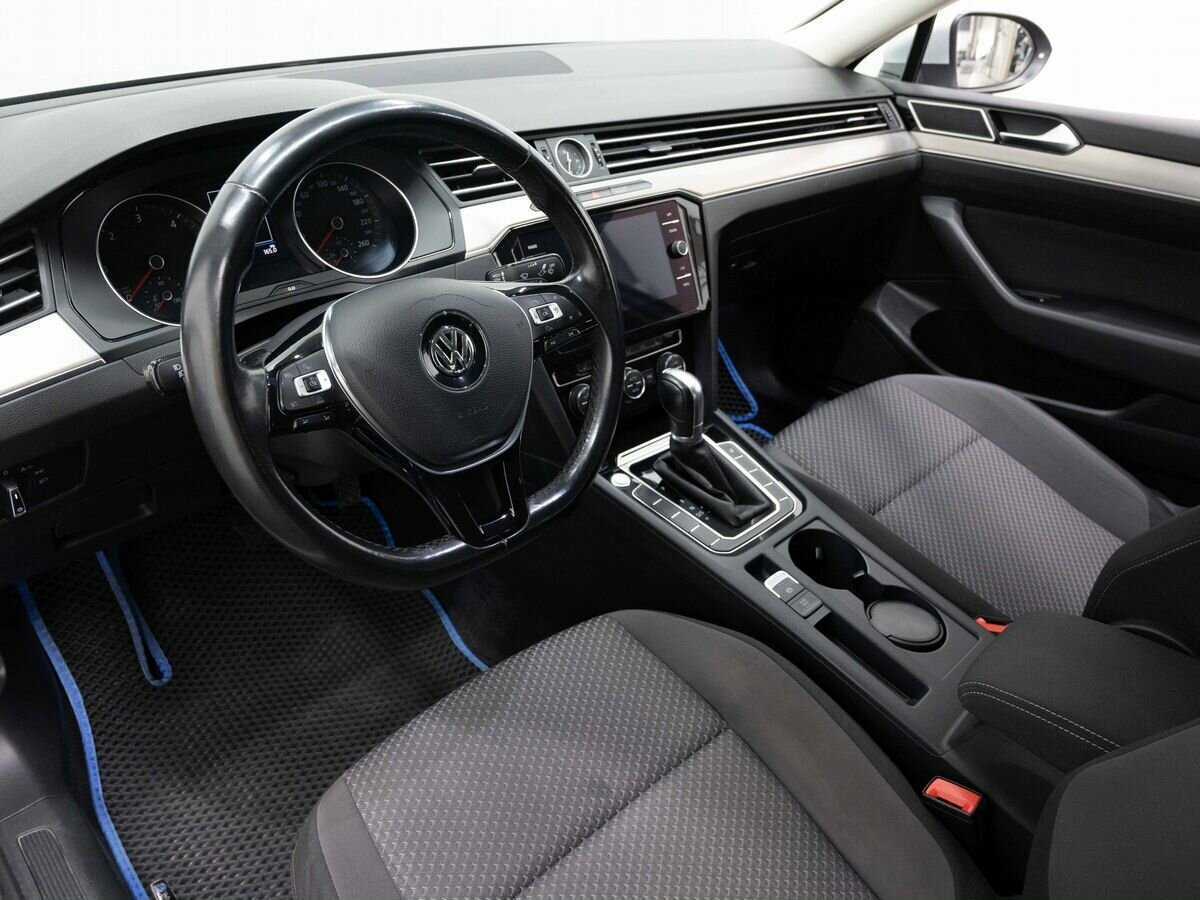 Купить Volkswagen Passat, 2017, 161 362 км.. Фото: #9