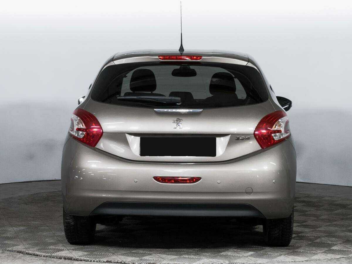 Купить Peugeot 208, 2013, 107 930 км.. Фото: #5