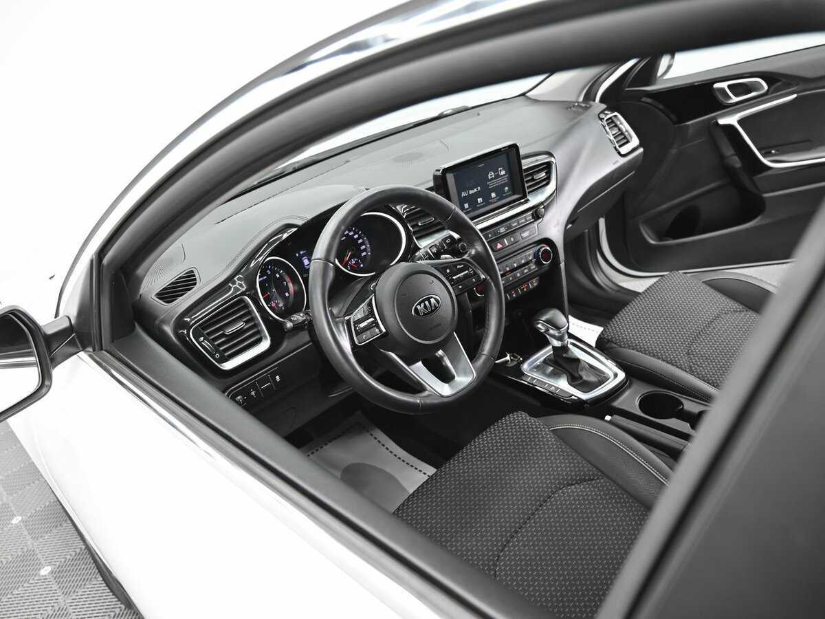 Купить Kia Ceed, 2019, 122 000 км.. Фото: #10