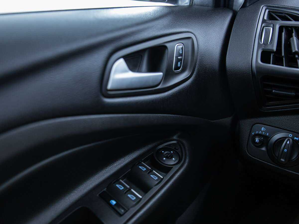 Купить Ford Kuga, 2017, 129 556 км.. Фото: #13