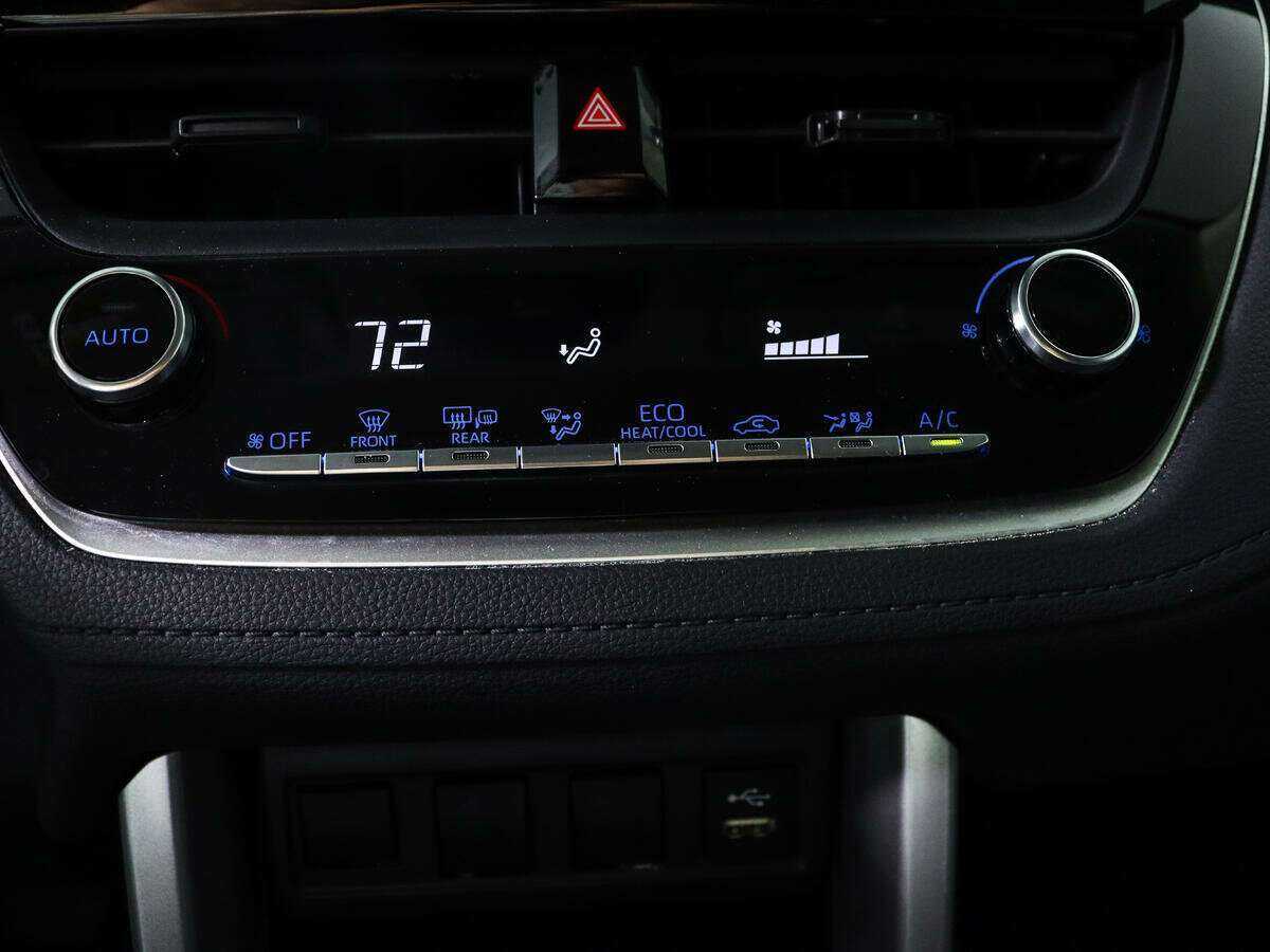 Купить Toyota Corolla Cross, 2022, 19 520 км.. Фото: #14