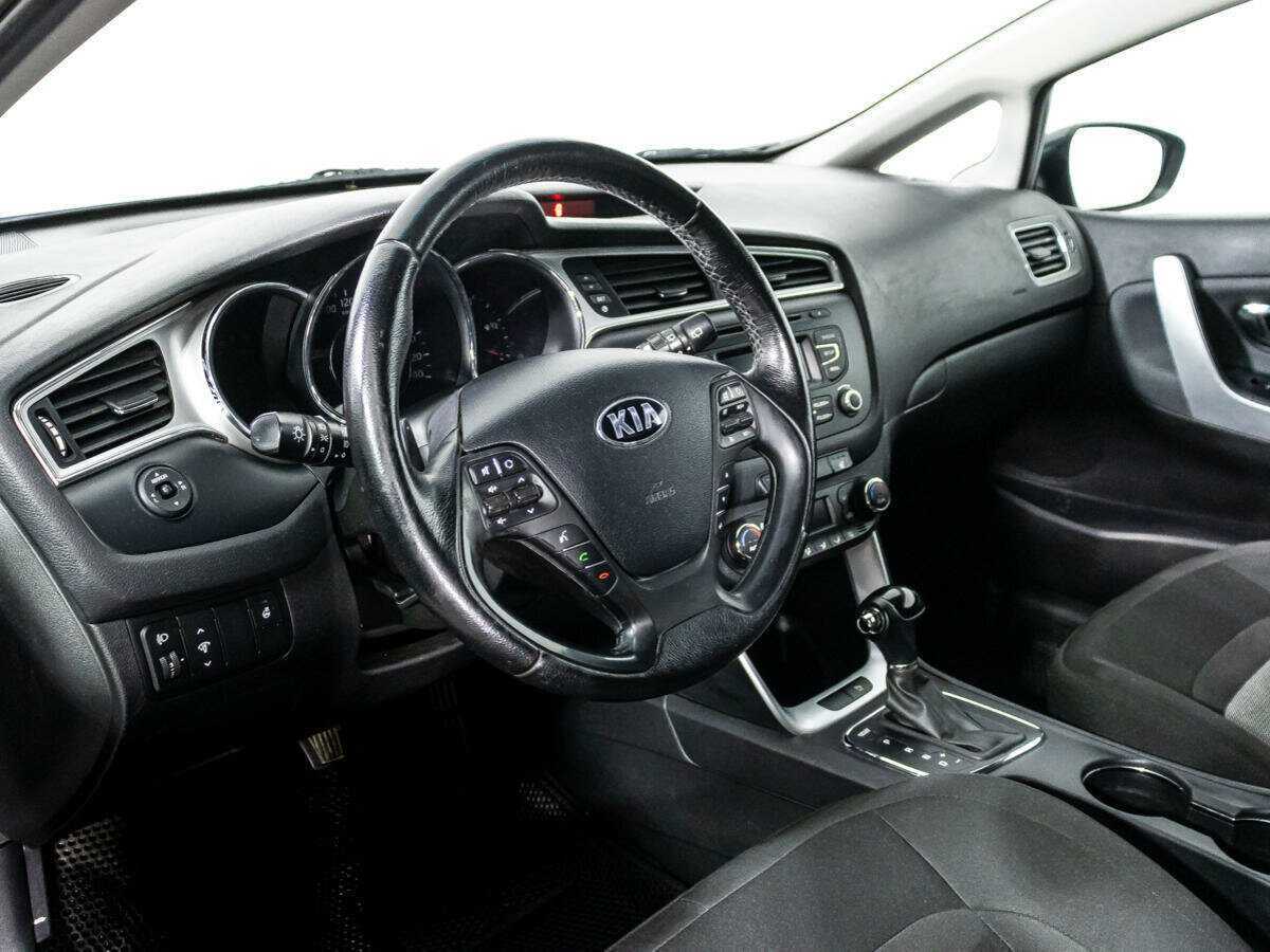 Купить Kia Ceed, 2016, 129 087 км.. Фото: #10