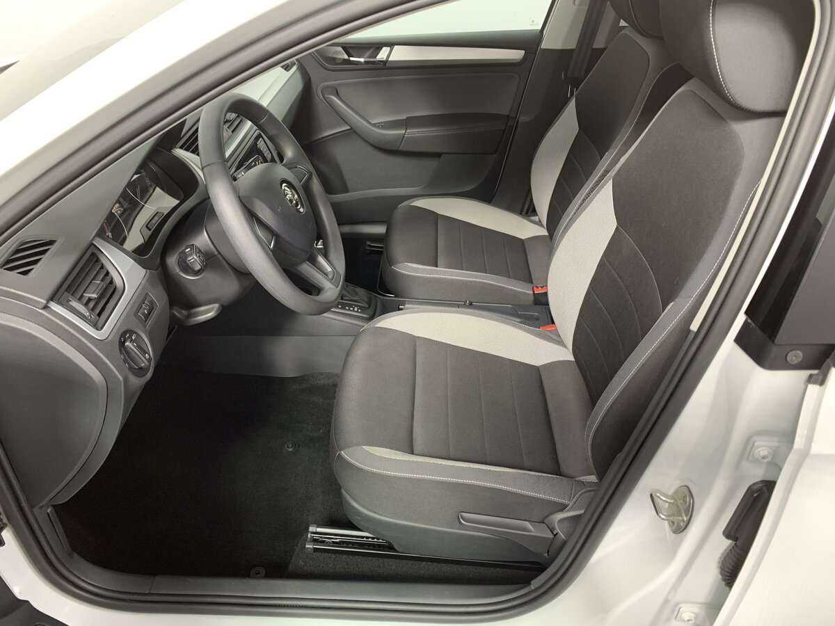 Купить Skoda Rapid, 2019, 38 796 км.. Фото: #12