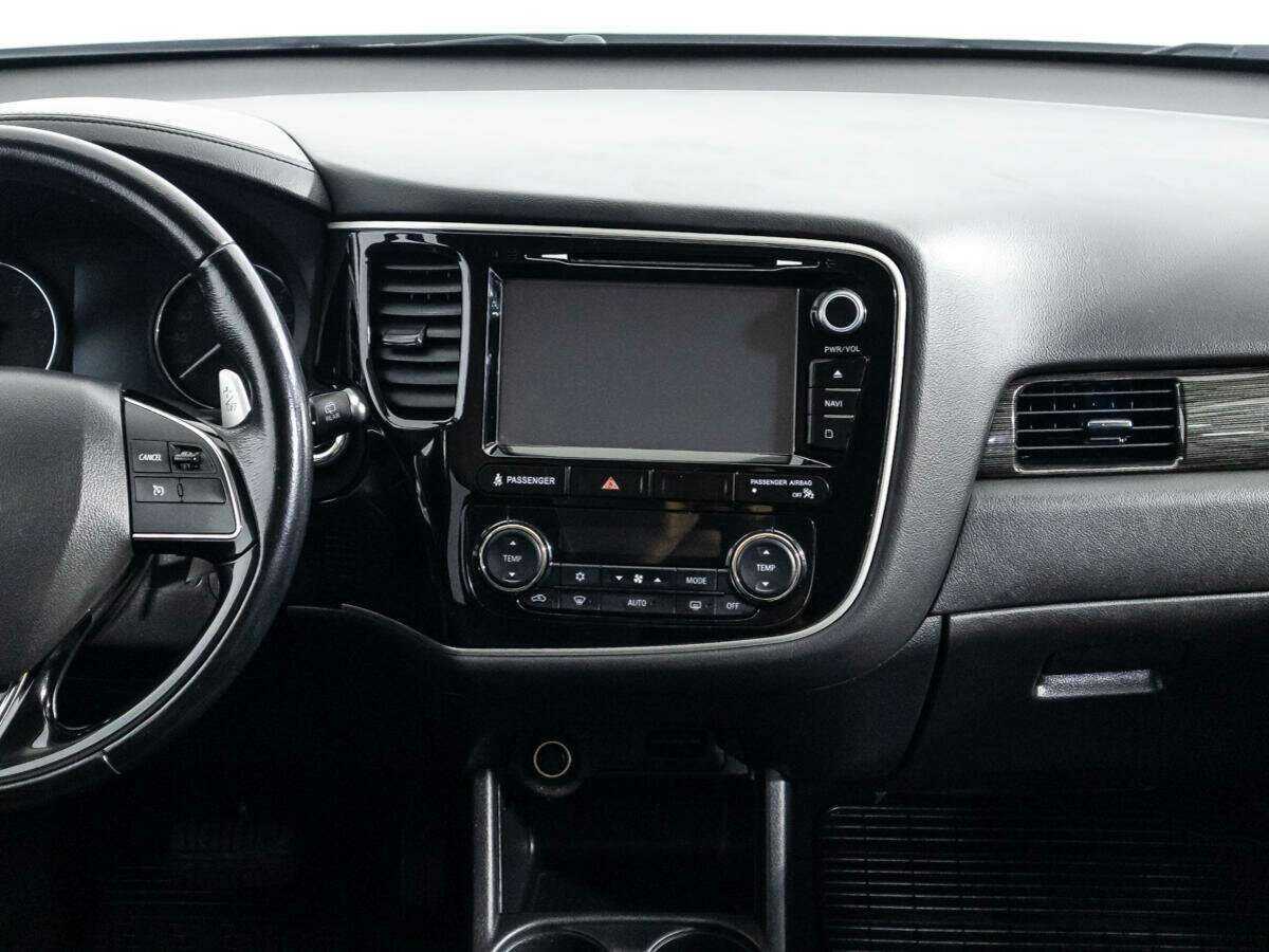 Купить Mitsubishi Outlander, 2015, 136 683 км.. Фото: #13