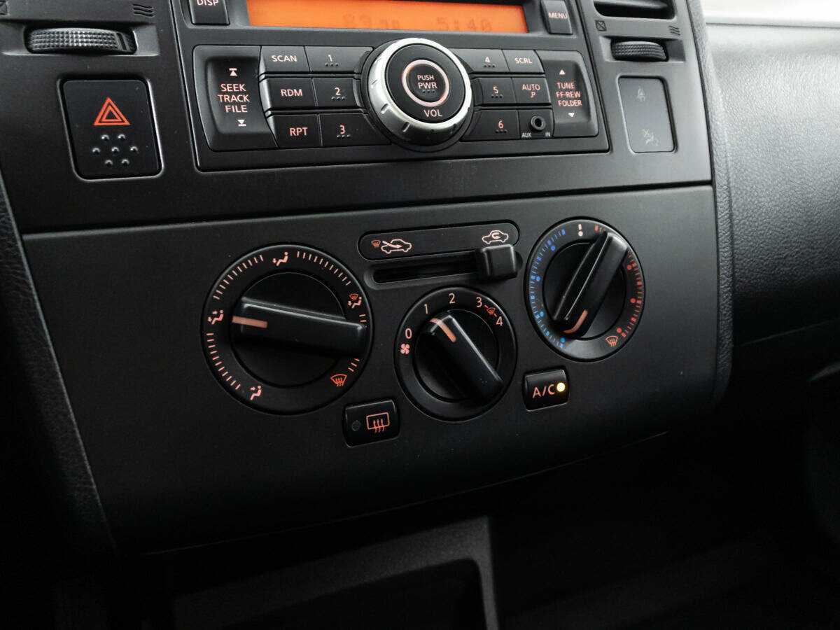 Купить Nissan Tiida, 2013, 107 912 км.. Фото: #14