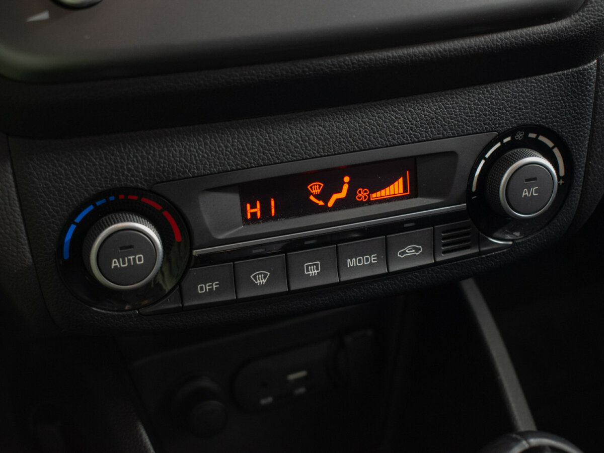 Купить Kia Rio, 2016, 70 101 км.. Фото: #12