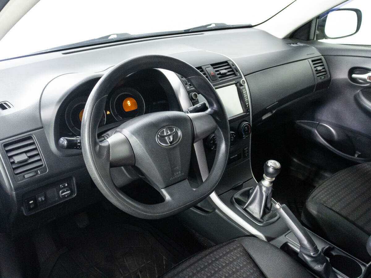 Купить Toyota Corolla, 2013, 113 292 км.. Фото: #10