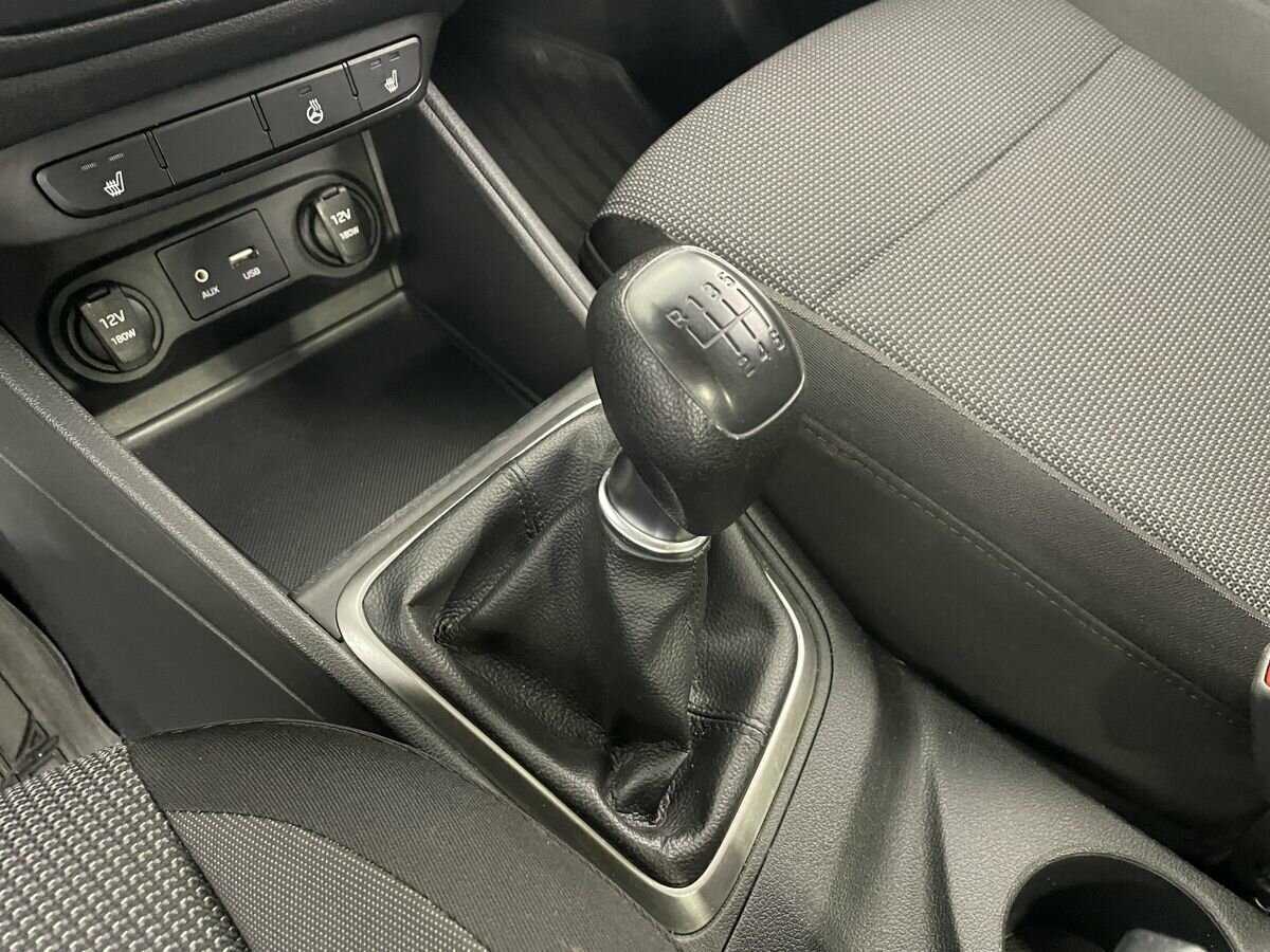 Купить Hyundai Solaris, 2017, 215 449 км.. Фото: #12