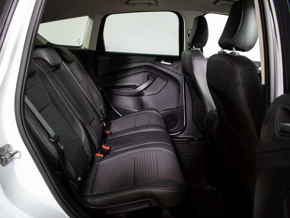 Купить Ford Kuga, 2017, 72 393 км.. Фото: #9