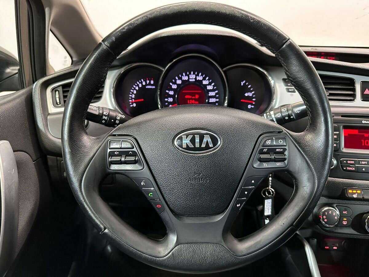 Купить Kia Ceed, 2013, 151 896 км.. Фото: #10
