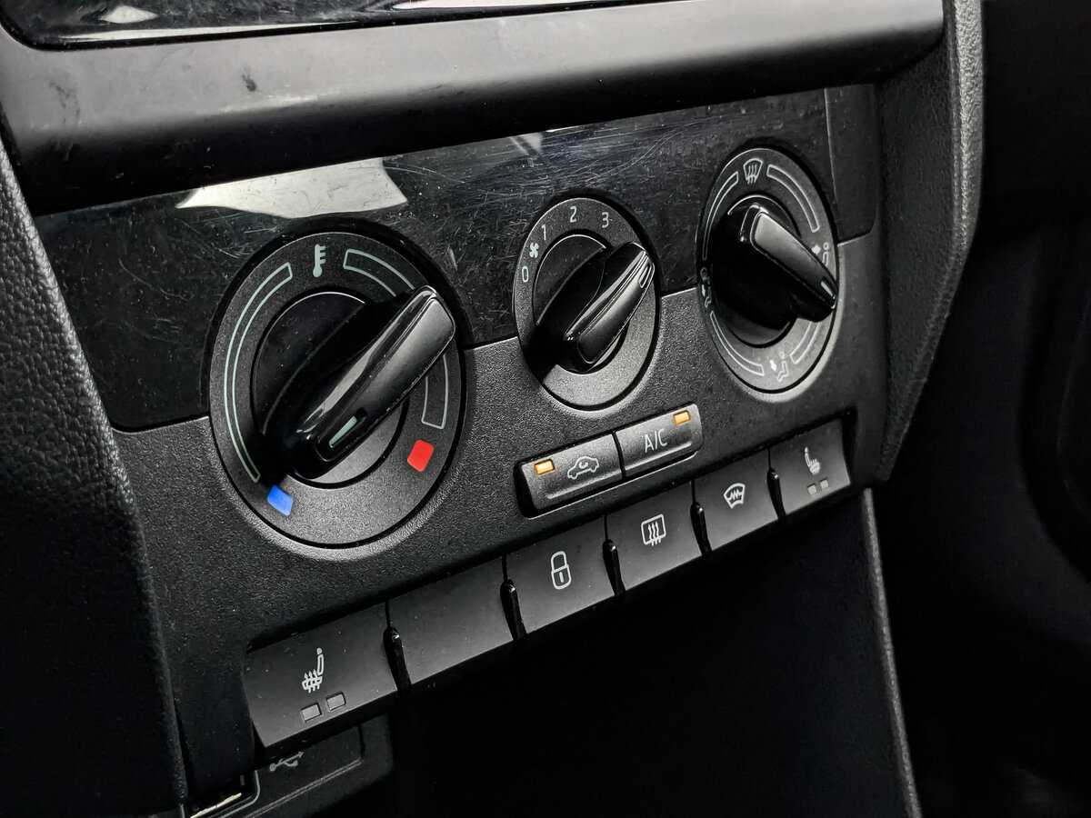 Купить Skoda Rapid, 2019, 45 448 км.. Фото: #18