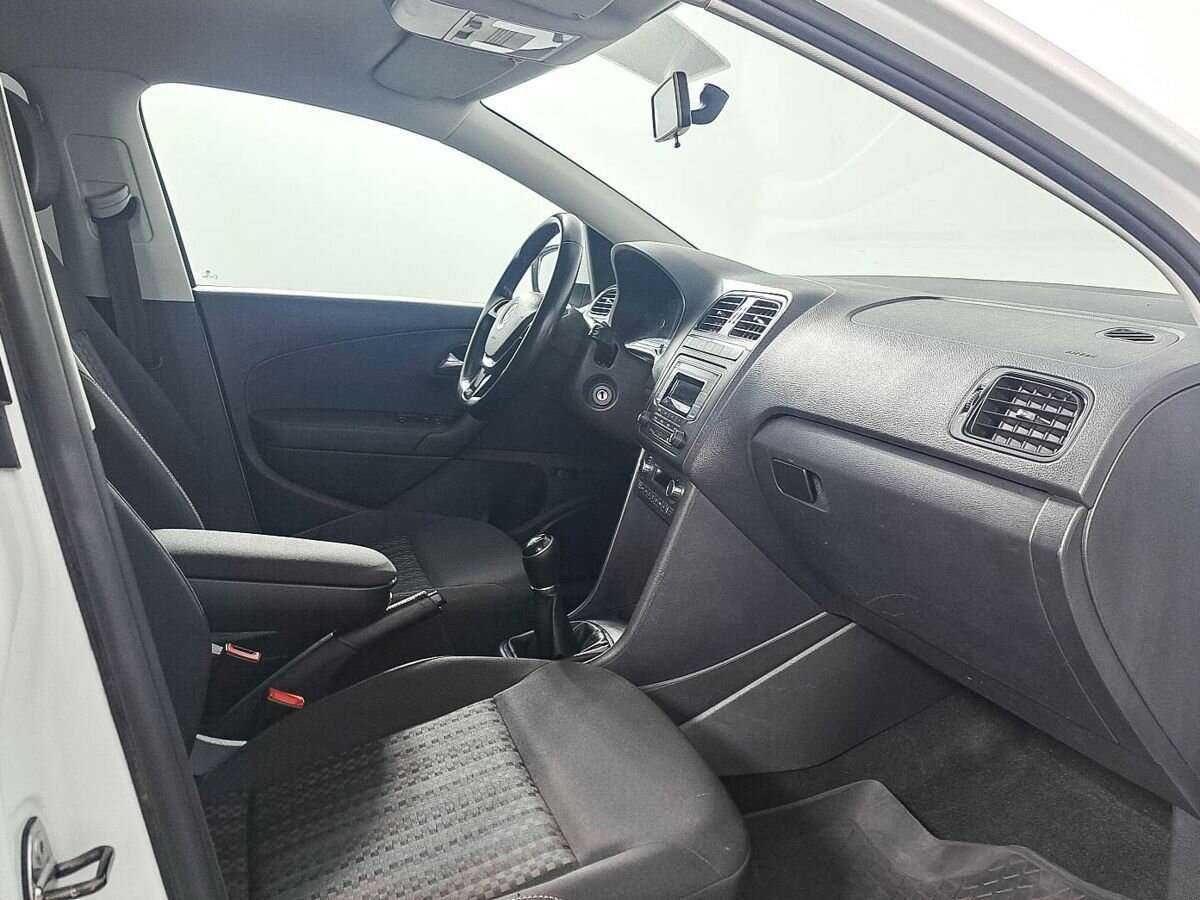 Купить Volkswagen Polo, 2016, 97 000 км.. Фото: #8