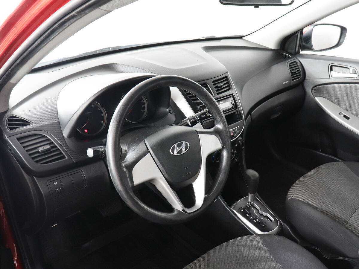 Купить Hyundai Solaris, 2012, 228 913 км.. Фото: #4