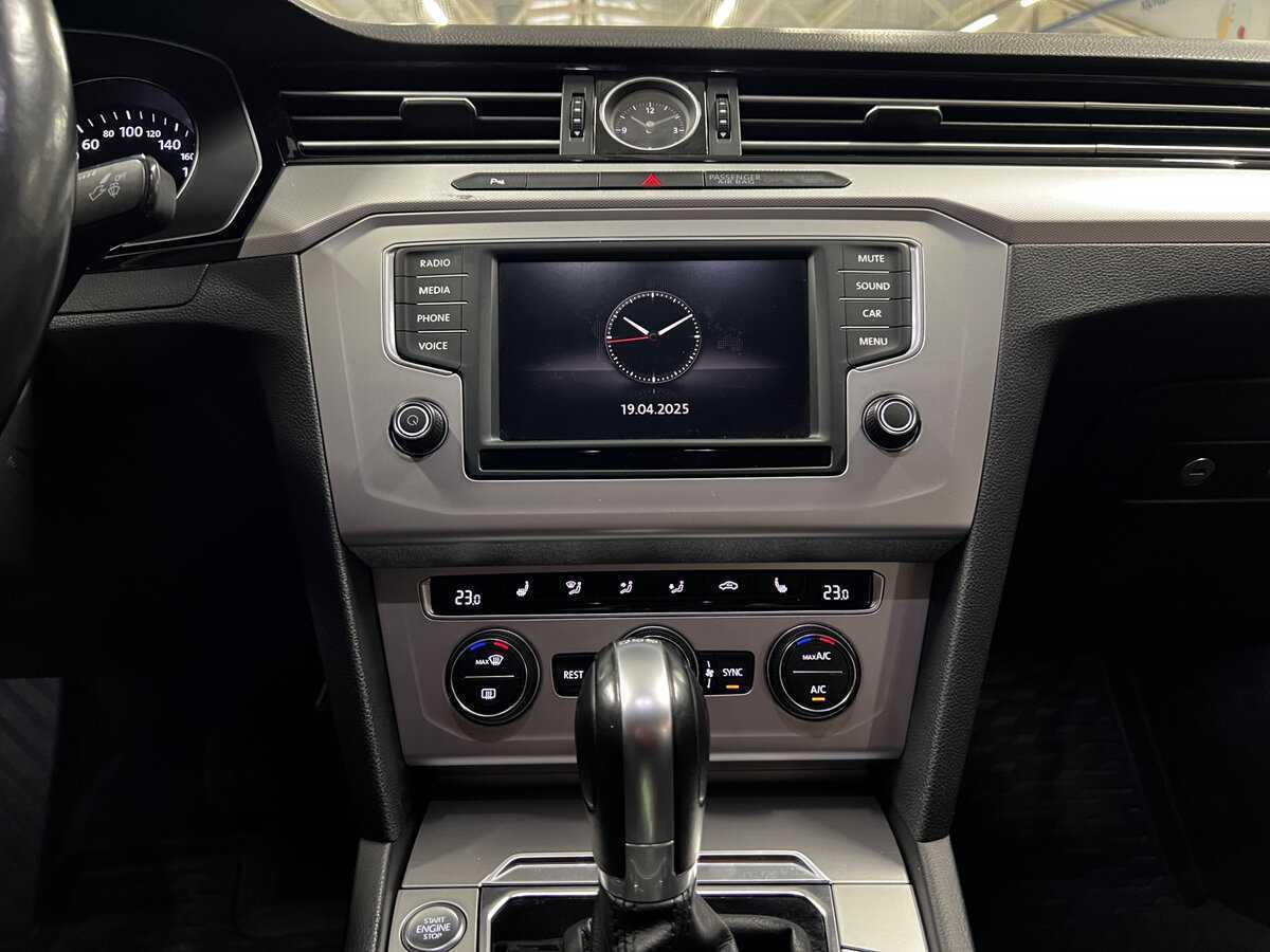Купить Volkswagen Passat, 2016, 179 872 км.. Фото: #14