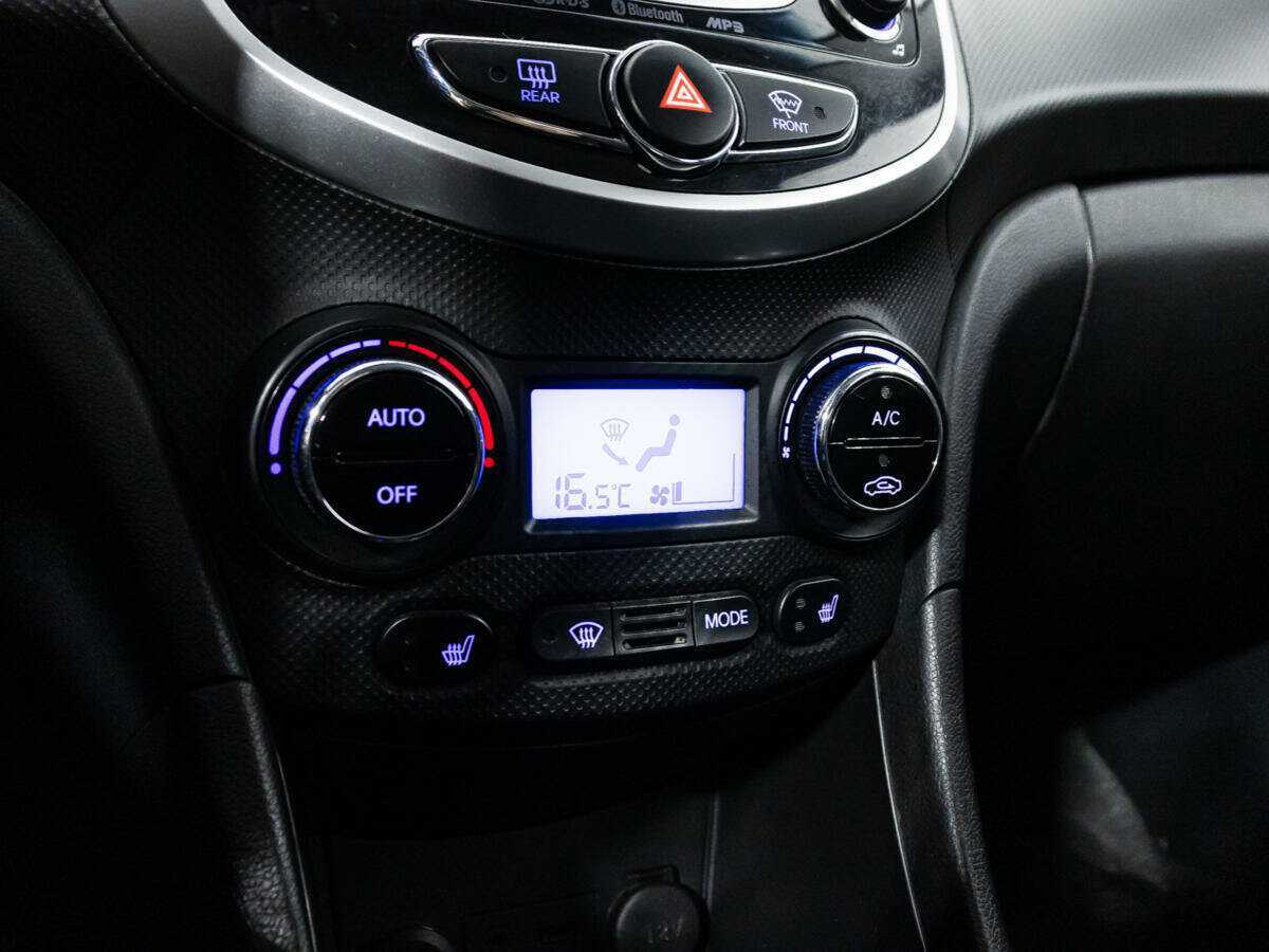 Купить Hyundai Solaris, 2013, 182 284 км.. Фото: #14