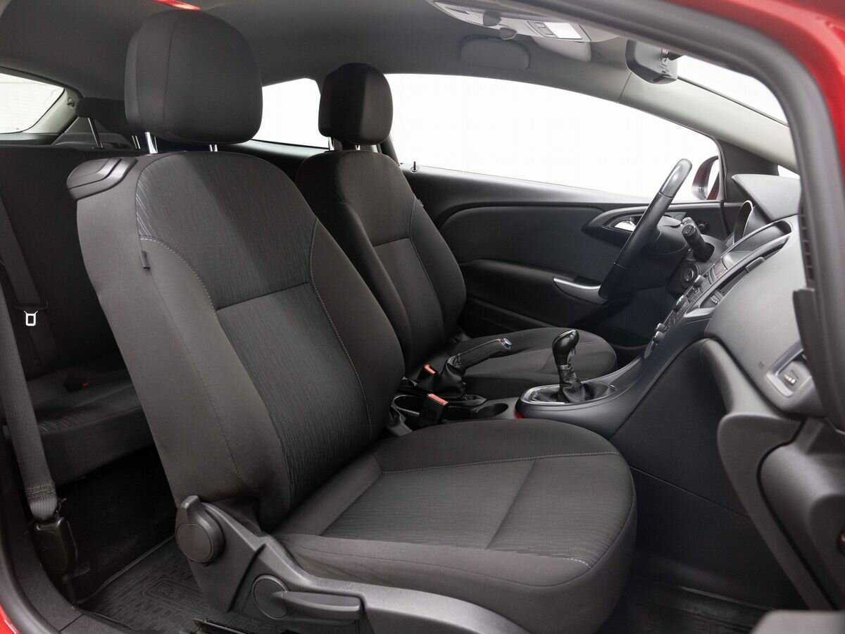 Купить Opel Astra, 2012, 320 317 км.. Фото: #12