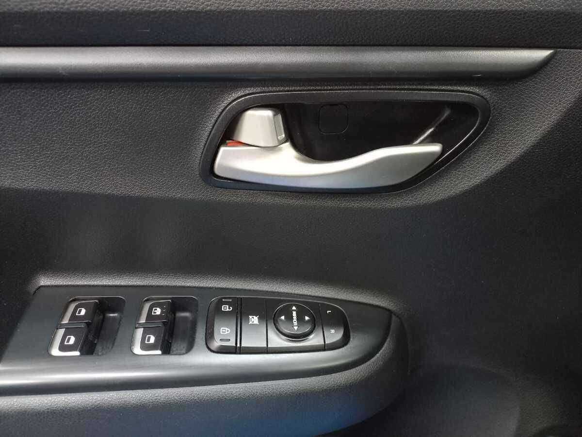 Купить Kia Rio, 2018, 38 951 км.. Фото: #16