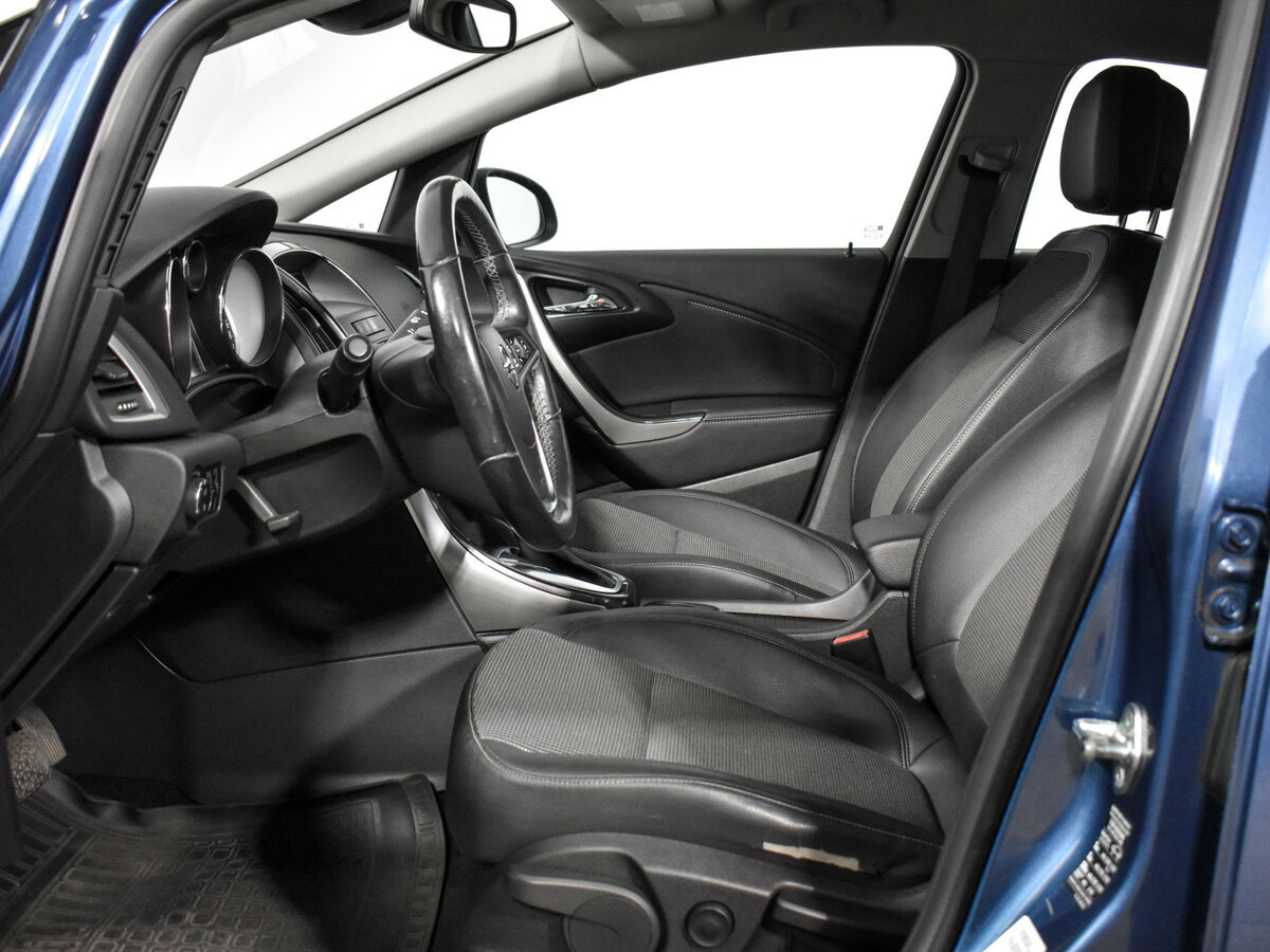 Купить Opel Astra, 2013, 210 797 км.. Фото: #7