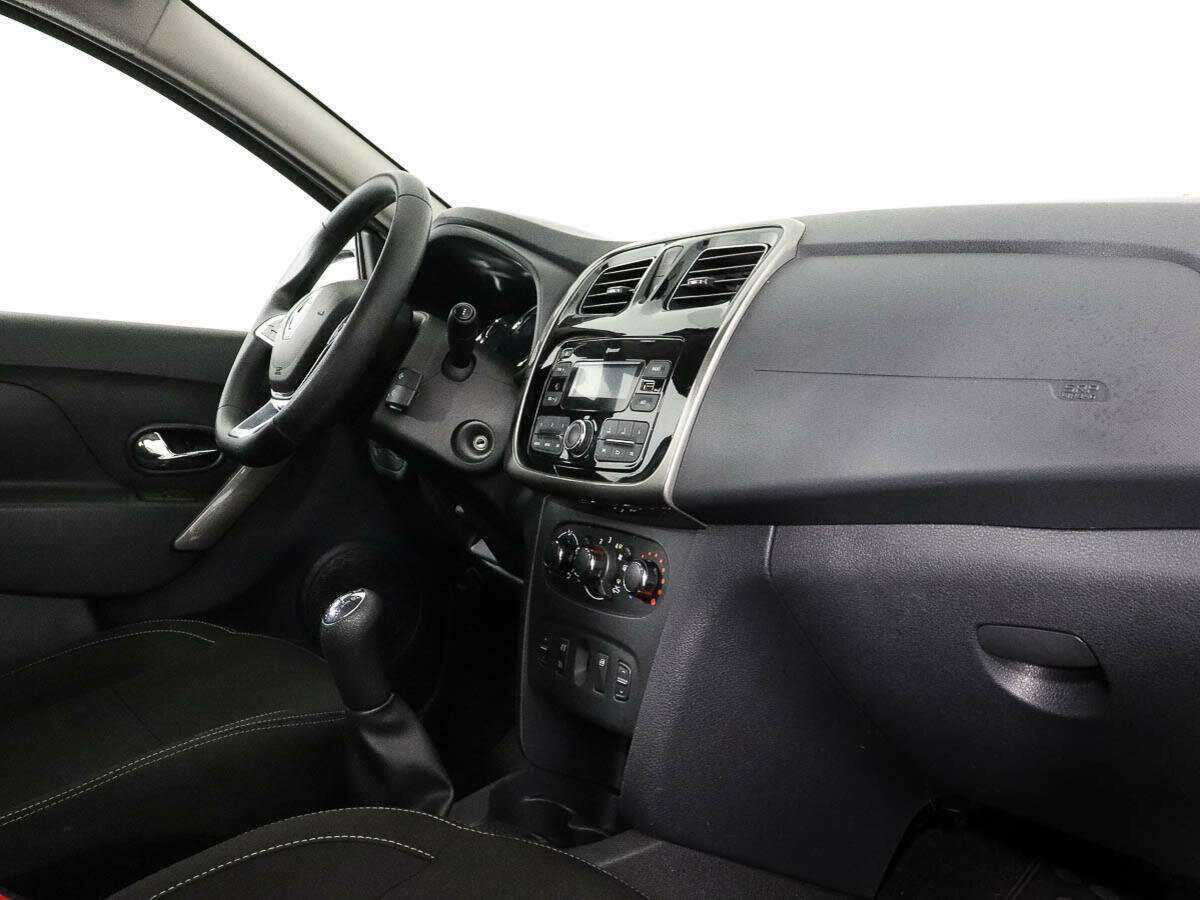 Купить Renault Logan, 2018, 107 782 км.. Фото: #6