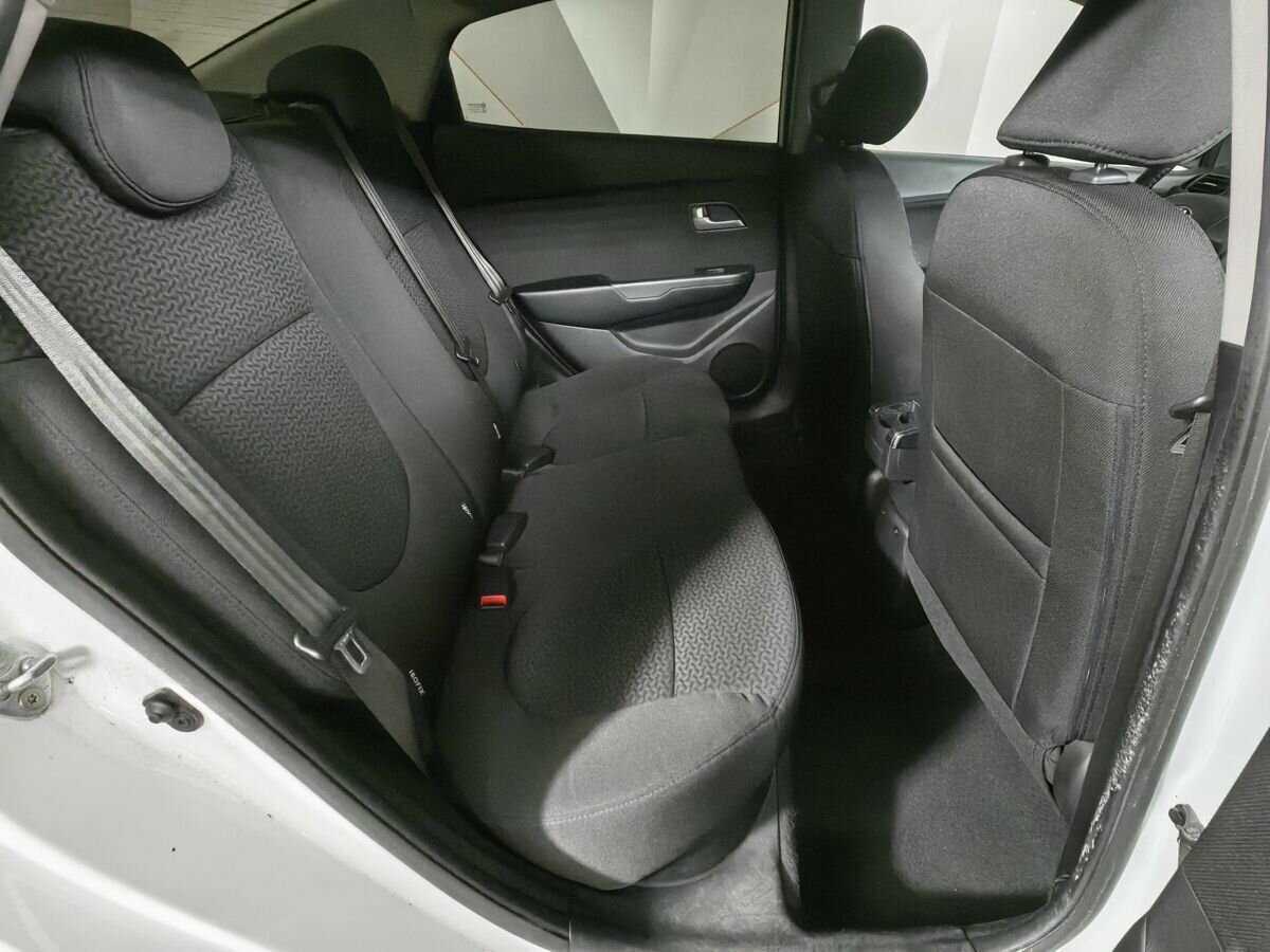 Купить Kia Rio, 2013, 174 224 км.. Фото: #11