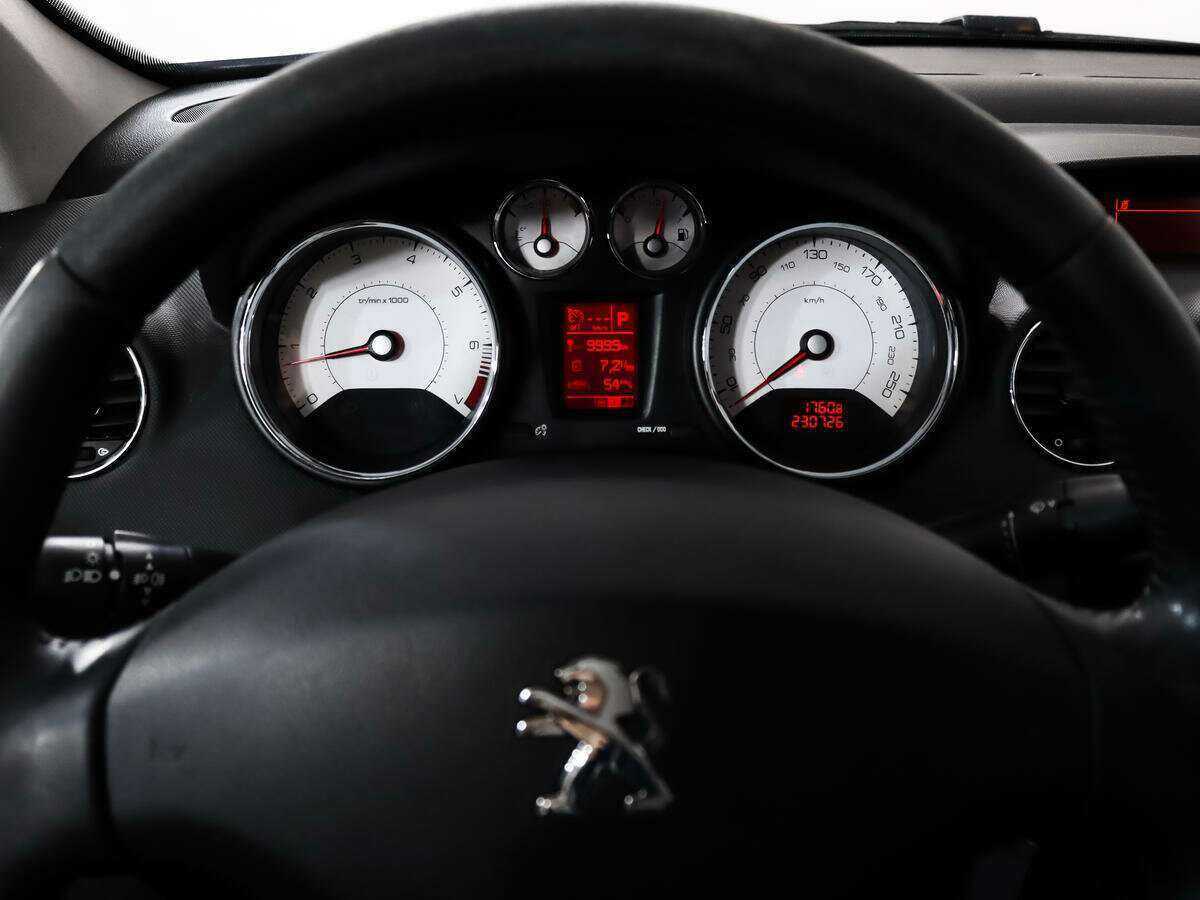 Купить Peugeot 408, 2014, 230 725 км.. Фото: #14