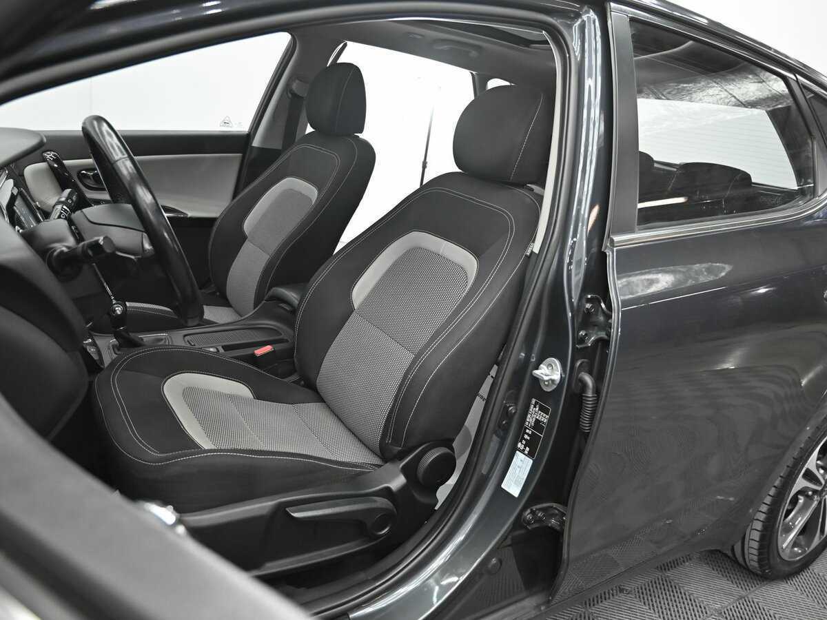 Купить Kia Ceed, 2018, 132 000 км.. Фото: #5