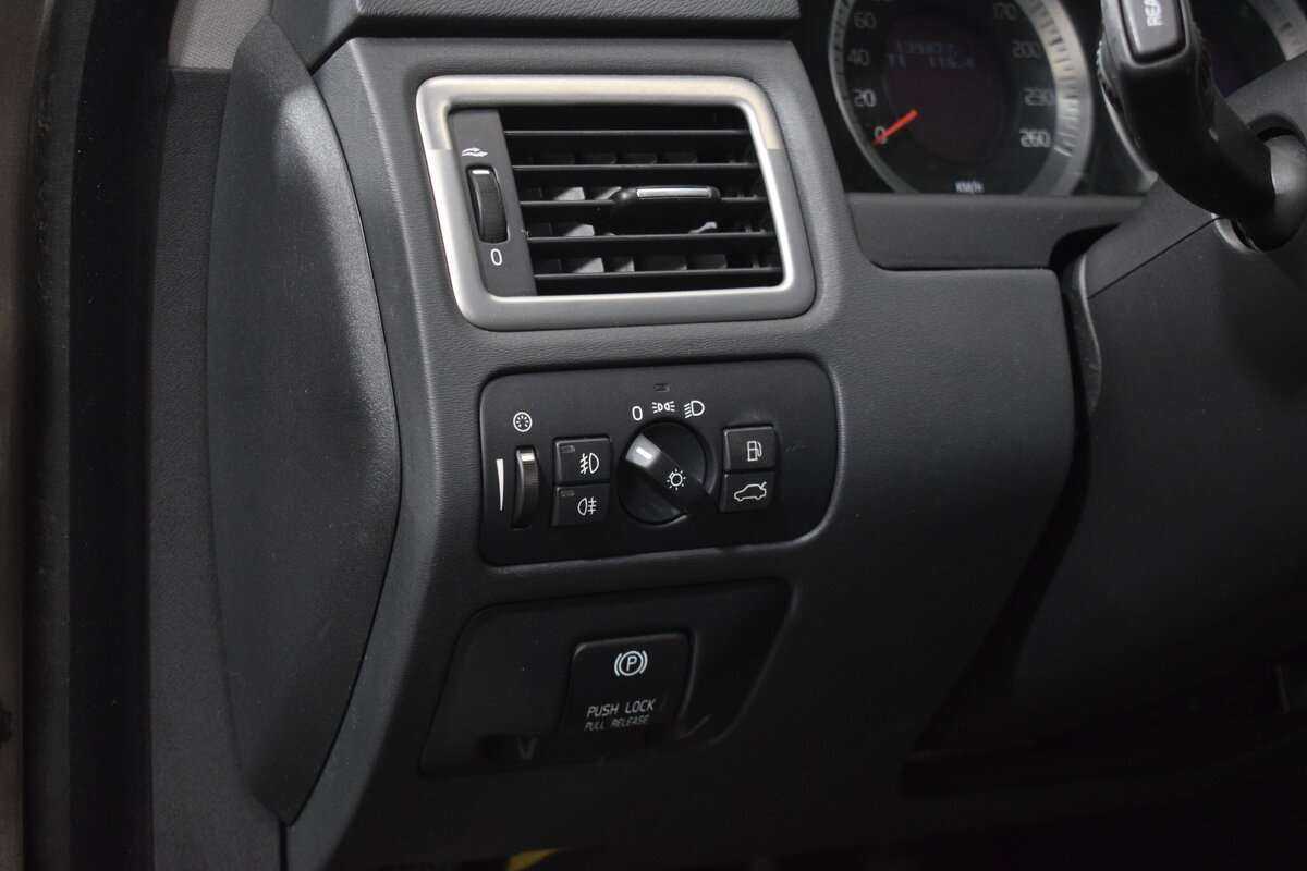 Купить Volvo XC70, 2012, 139 852 км.. Фото: #17