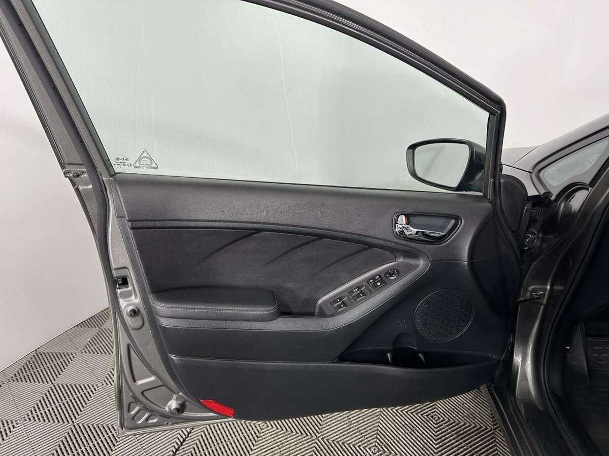 Купить Kia Cerato, 2019, 121 682 км.. Фото: #7